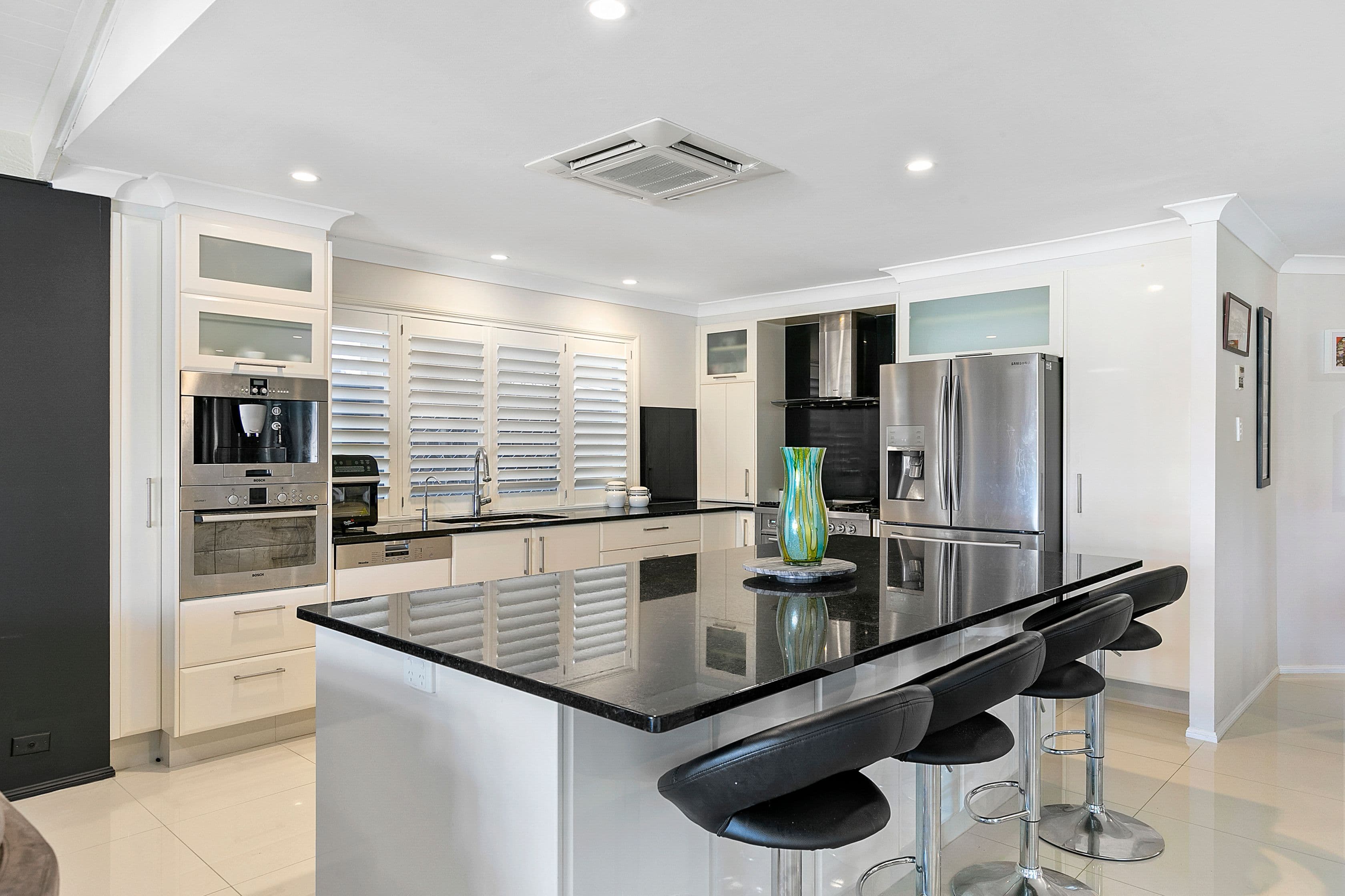 25 Mako Avenue, AQUATIC PARADISE QLD 4159, Aquatic Paradise - Thumbnail 7