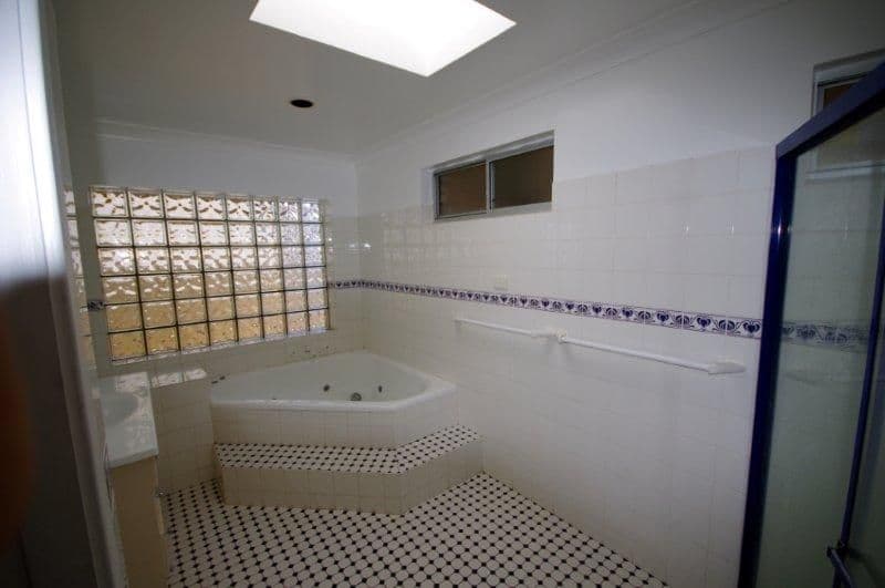 22 Plummer Street, TAREE NSW 2430, Taree - Thumbnail 2