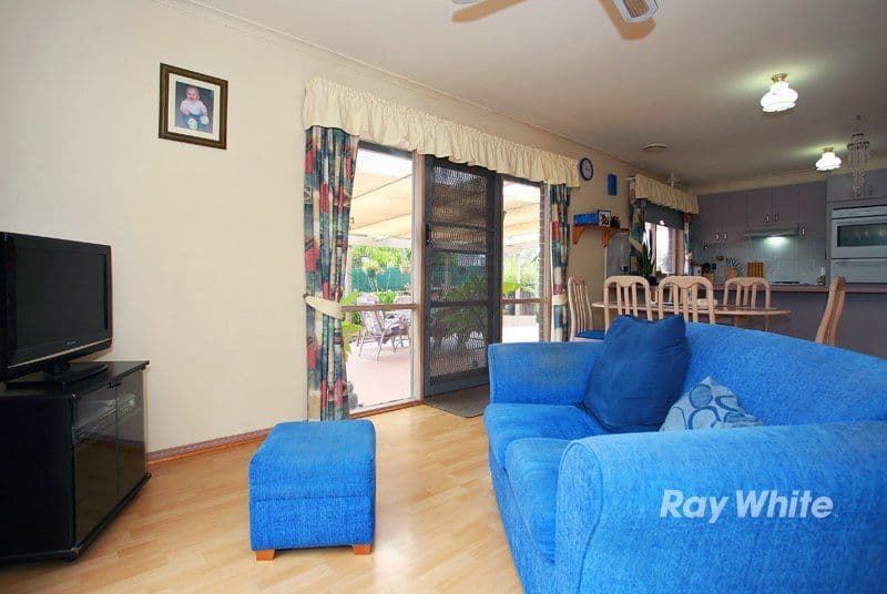 13 Tamworth Court, CRANBOURNE VIC 3977, Cranbourne - Thumbnail 8