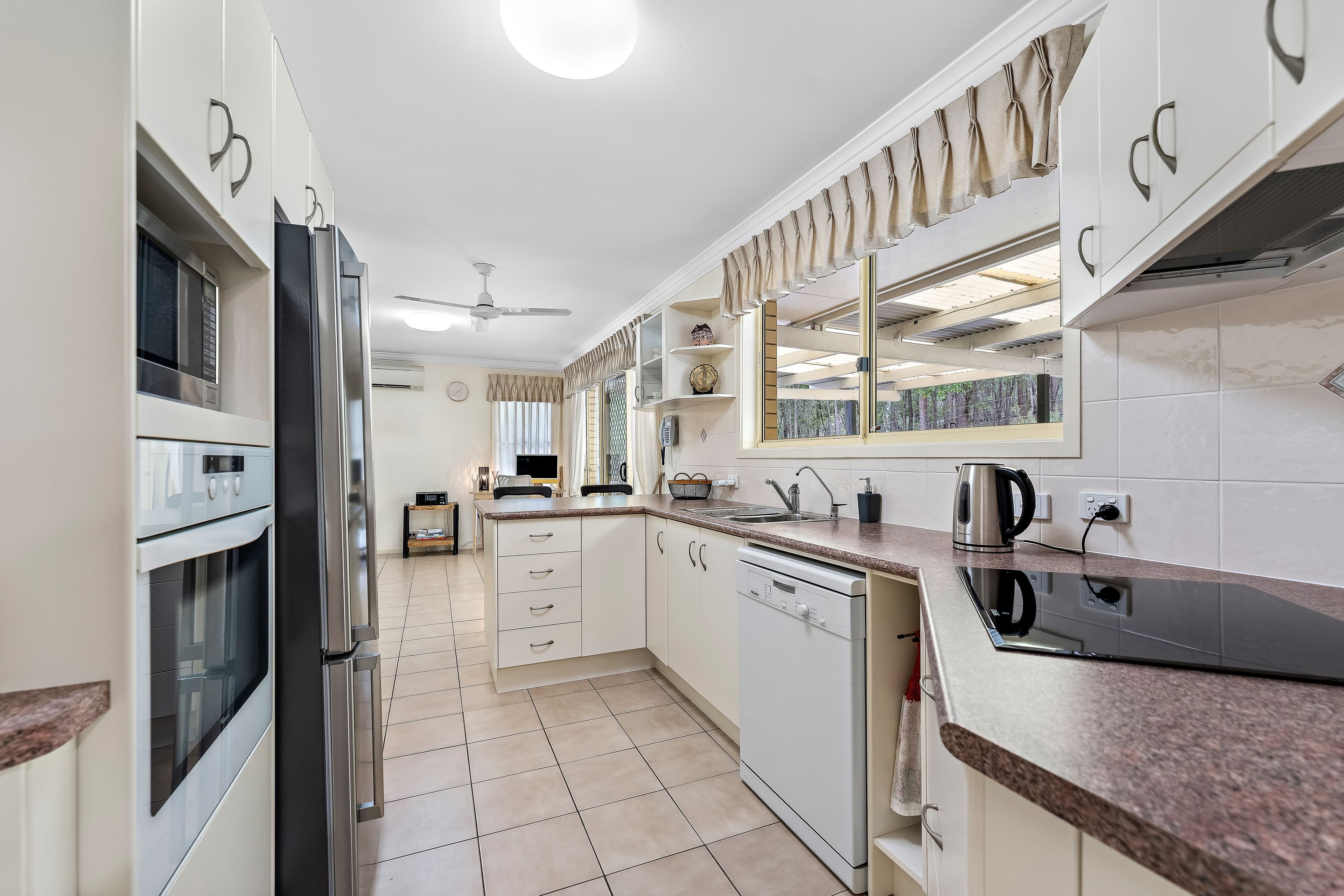 547-551 Ford Road, Priestdale QLD 4127, Priestdale - Thumbnail 8