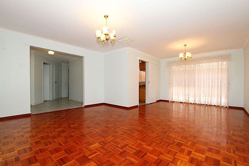 109 Prince of Wales Avenue, MILL PARK VIC 3082, Mill Park - Thumbnail 4