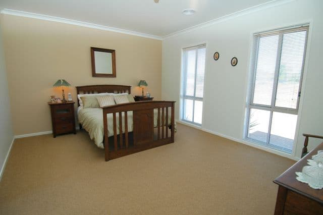 8 Ikona Drive, ECHUCA VIC 3564, Echuca - Thumbnail 7