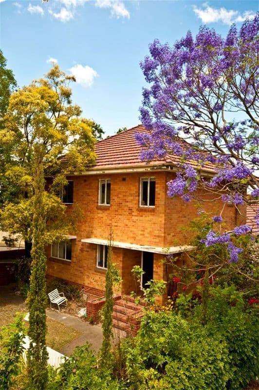 11 Queens Road, HAMILTON QLD 4007, Hamilton - Image 1