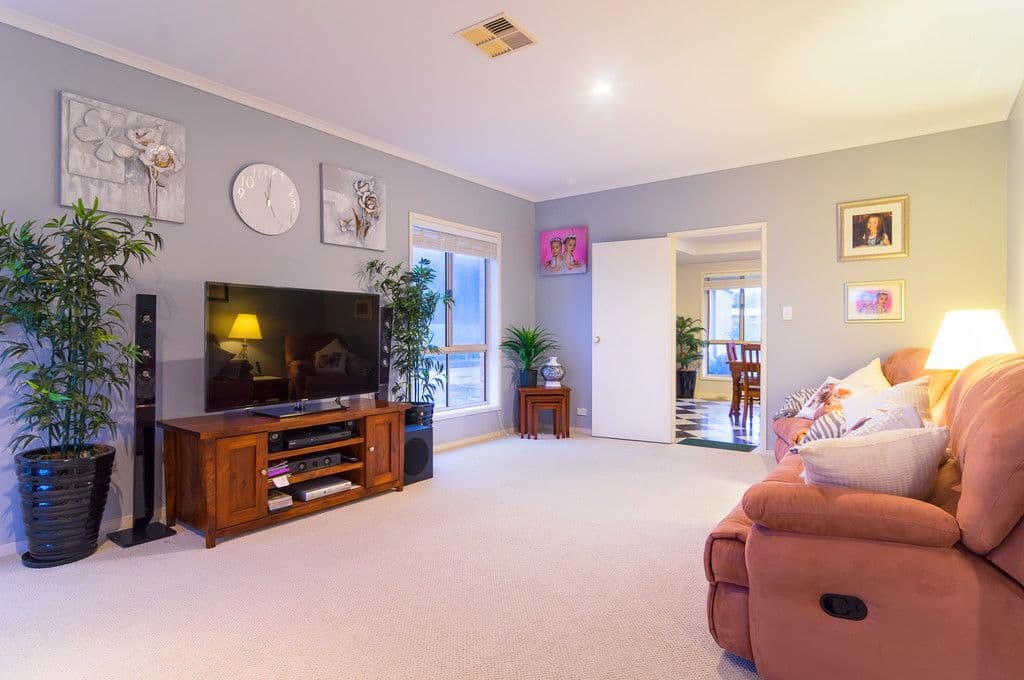 2 Oakley Crescent, Aldinga Beach SA 5173, Aldinga Beach - Thumbnail 5