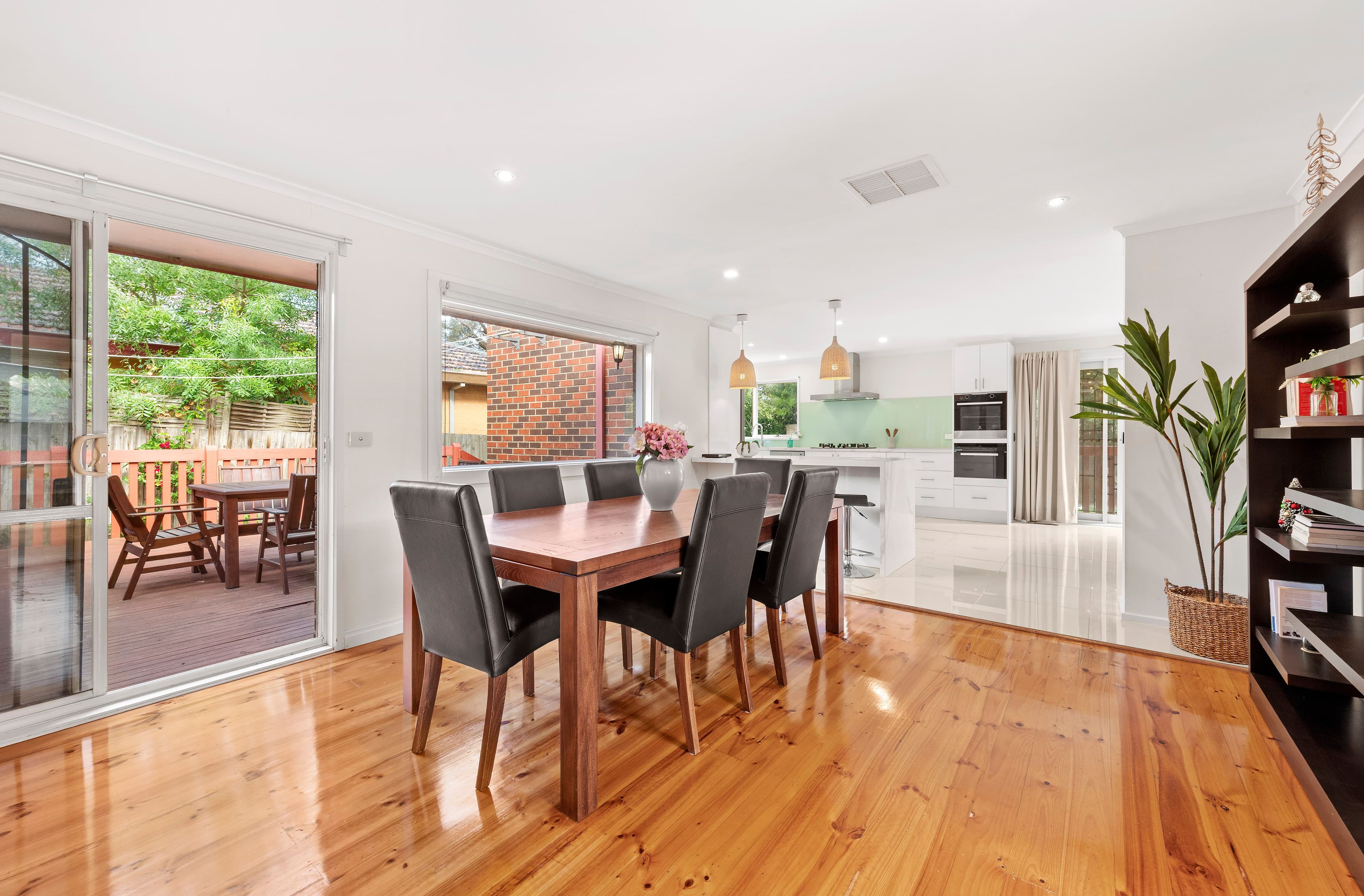 8 Zerfas Street, Scoresby VIC 3179, Scoresby - Thumbnail 2