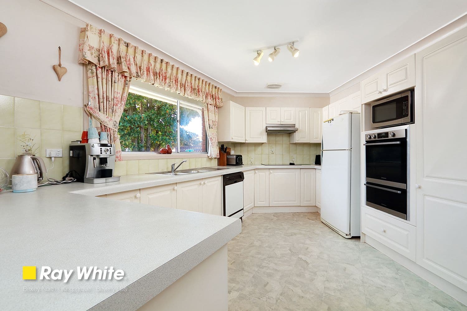 38 Bridge View Road, Beverly Hills NSW 2209, Beverly Hills - Thumbnail 5