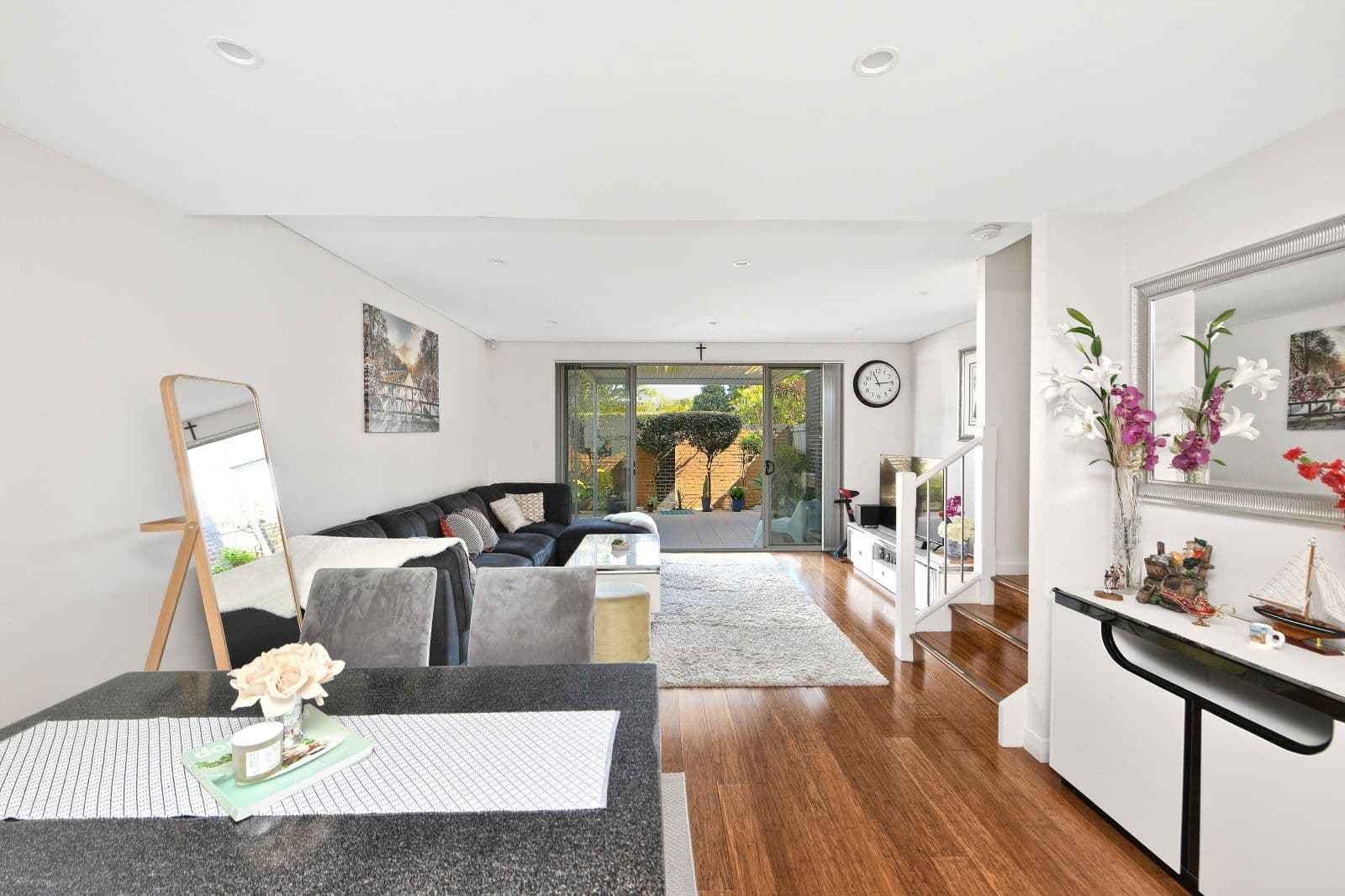 9/14 Macintosh Street, Mascot NSW 2020, Mascot - Thumbnail 3