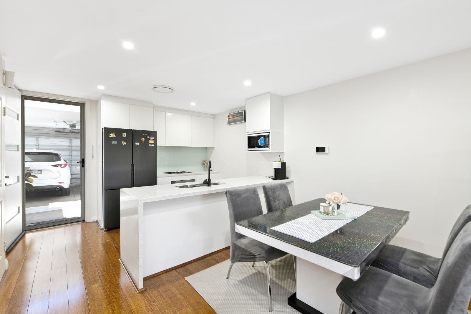 9/14 Macintosh Street, Mascot NSW 2020, Mascot - Thumbnail 4