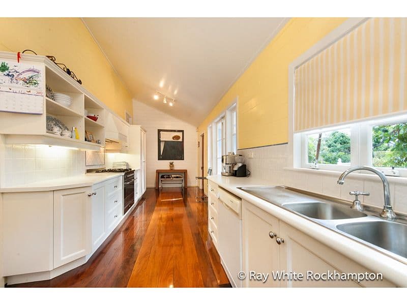 80 Cambridge Street, THE RANGE QLD 4700, The Range - Thumbnail 8