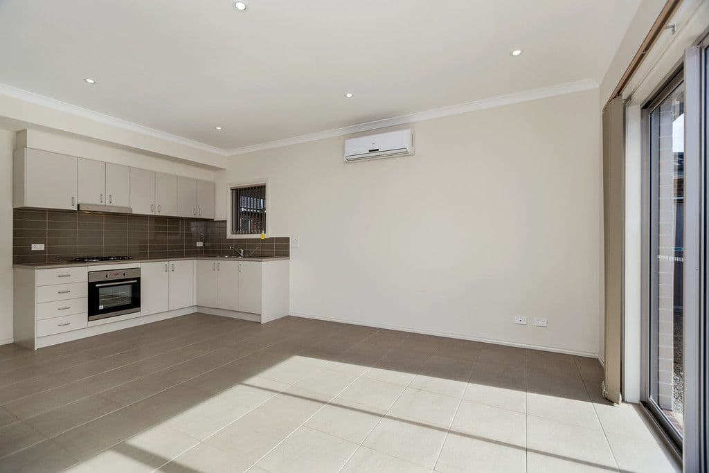 12 Newton Crescent, LALOR VIC 3075, Lalor - Thumbnail 7