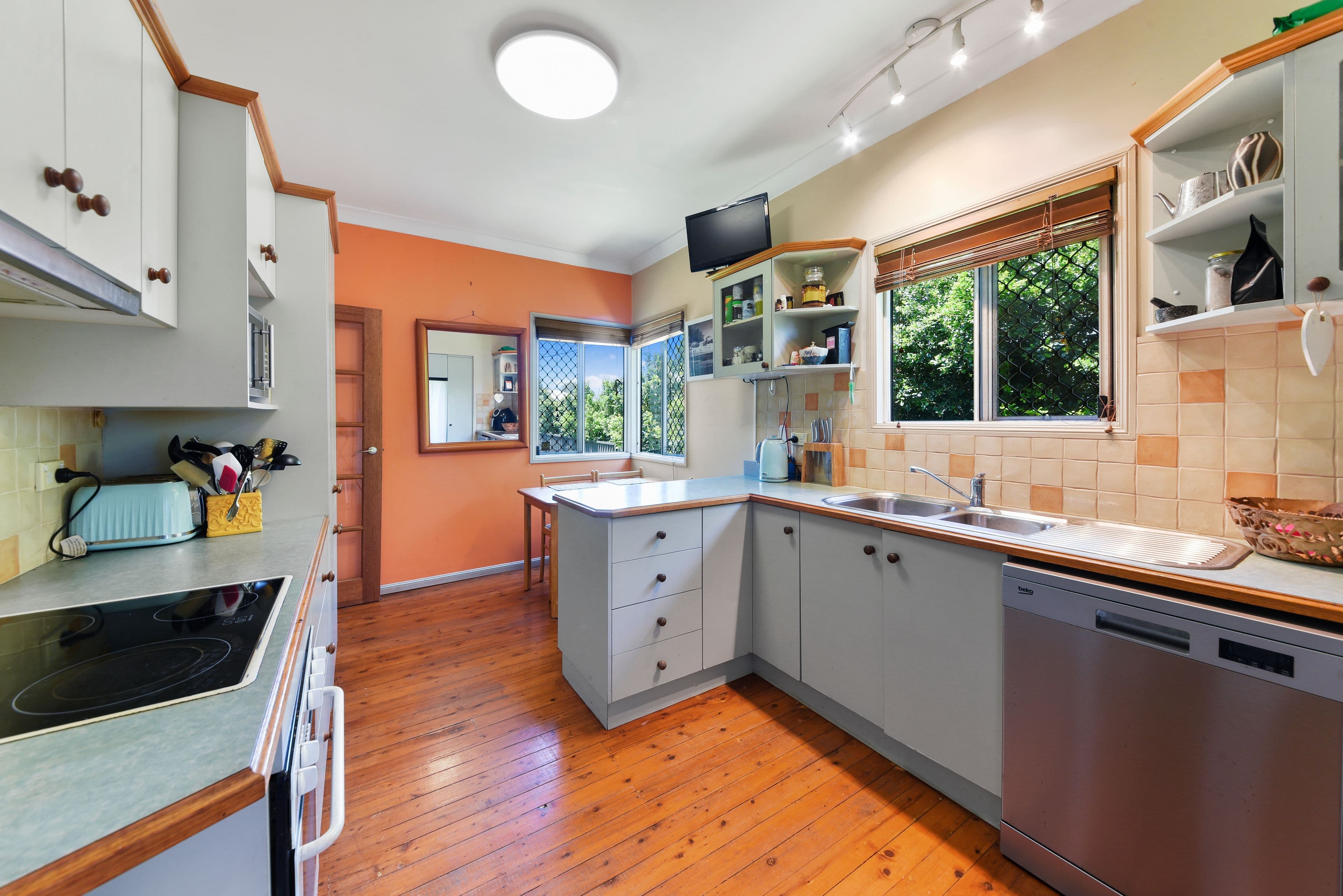 6 Mylne Street, Chermside QLD 4032, Chermside - Thumbnail 5