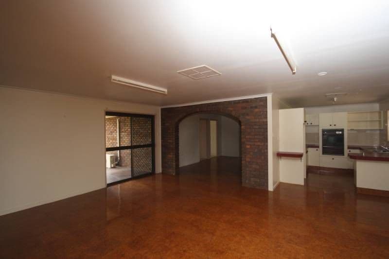 LONGREACH QLD 4730, Longreach - Thumbnail 2