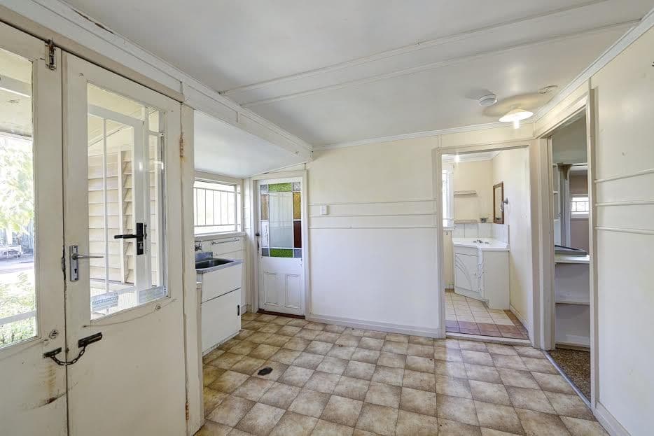 8 Bell Street, Bundaberg South QLD 4670, Bundaberg South - Thumbnail 5