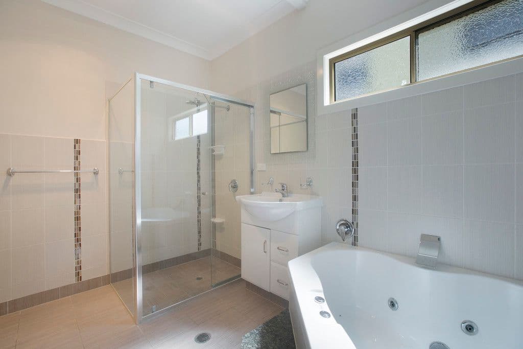 32 Eyre Street, Mount Gravatt East QLD 4122, Mount Gravatt East - Thumbnail 2