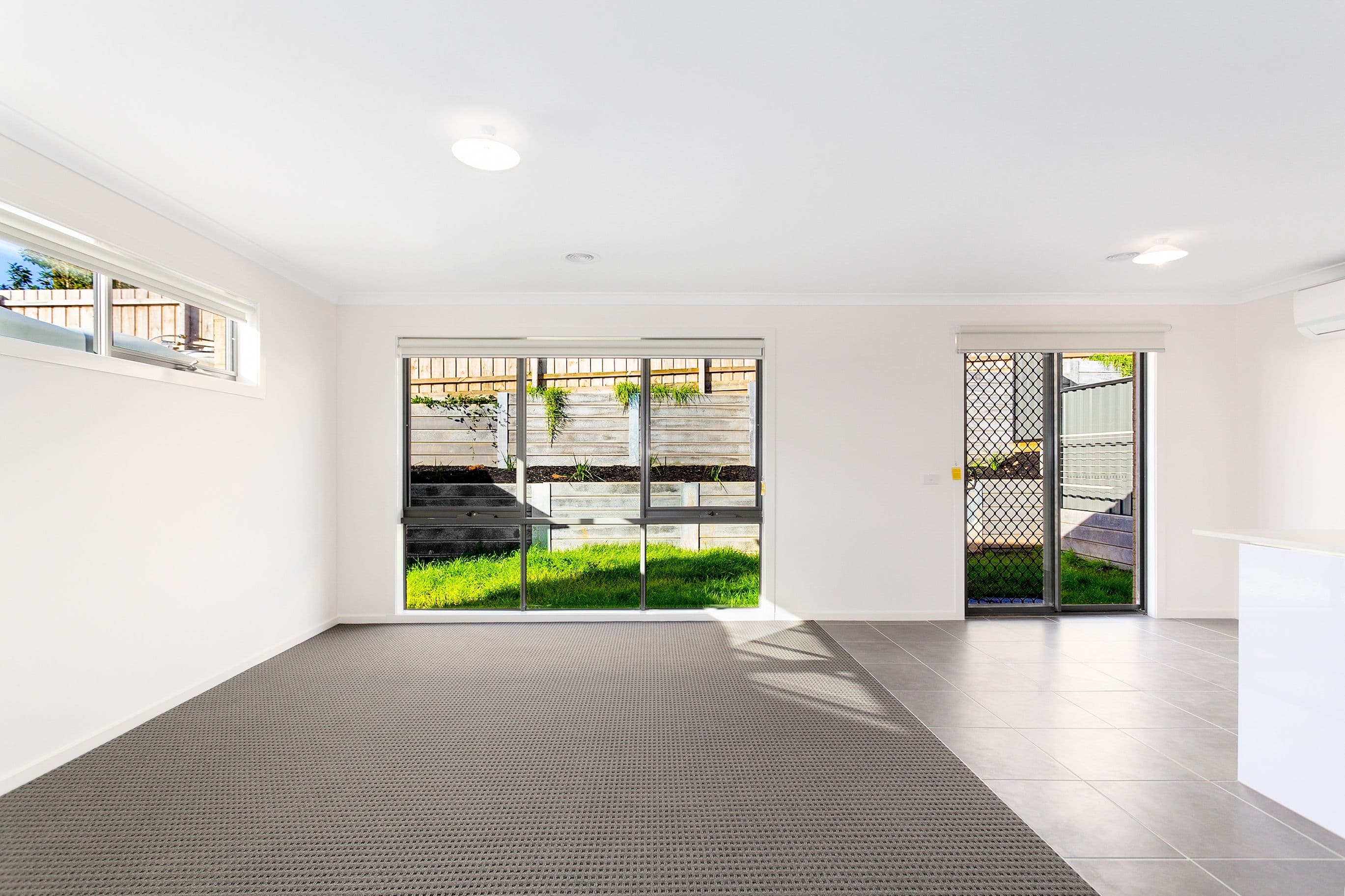 9 Sybella Avenue, Koo Wee Rup VIC 3981, Koo Wee Rup - Thumbnail 3