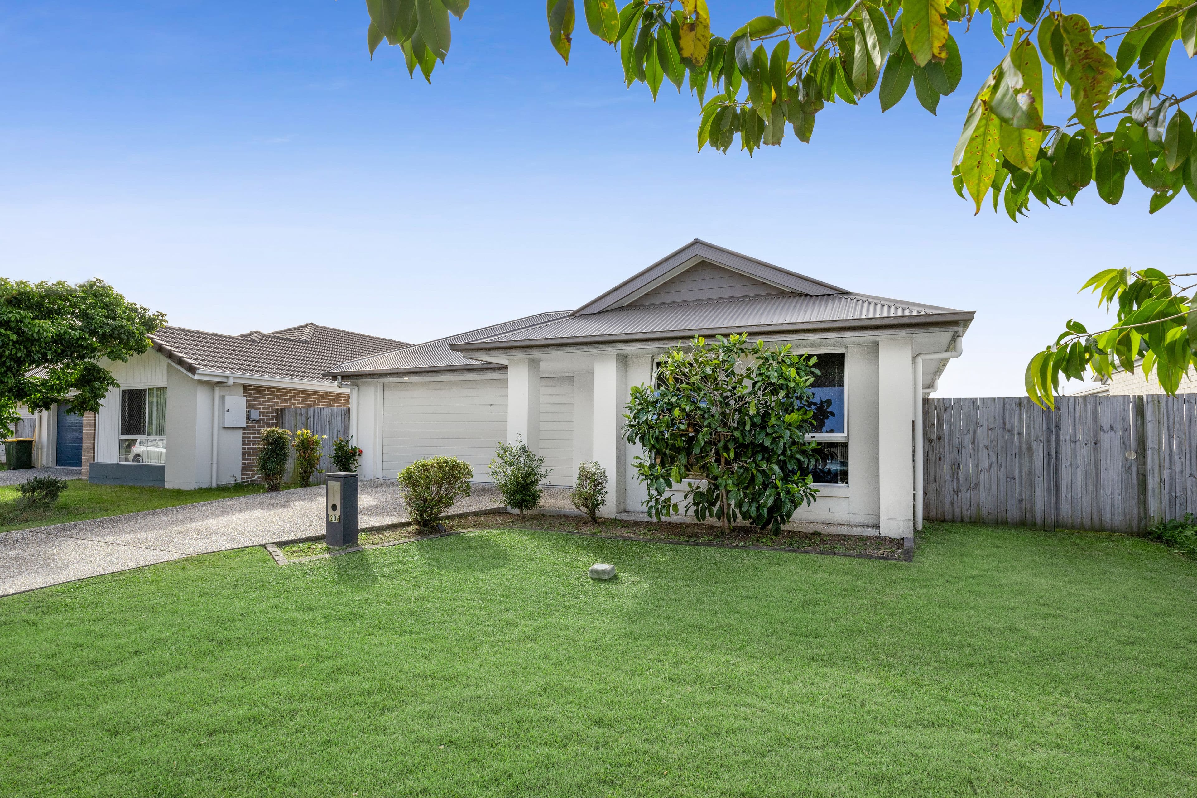 206 Todds Road, Lawnton QLD 4501, Lawnton - Thumbnail 2