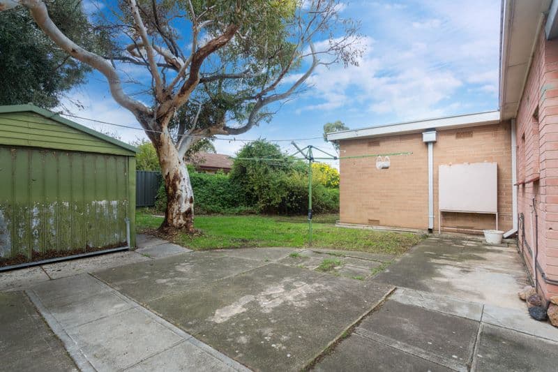 4 Mitton Avenue, Henley Beach SA 5022, Henley Beach - Thumbnail 3