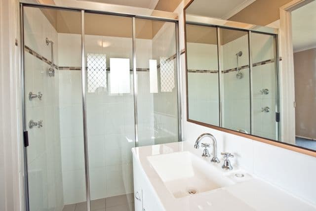 139  Hooker Boulevard, BROADBEACH WATERS QLD 4218, Broadbeach Waters - Thumbnail 3