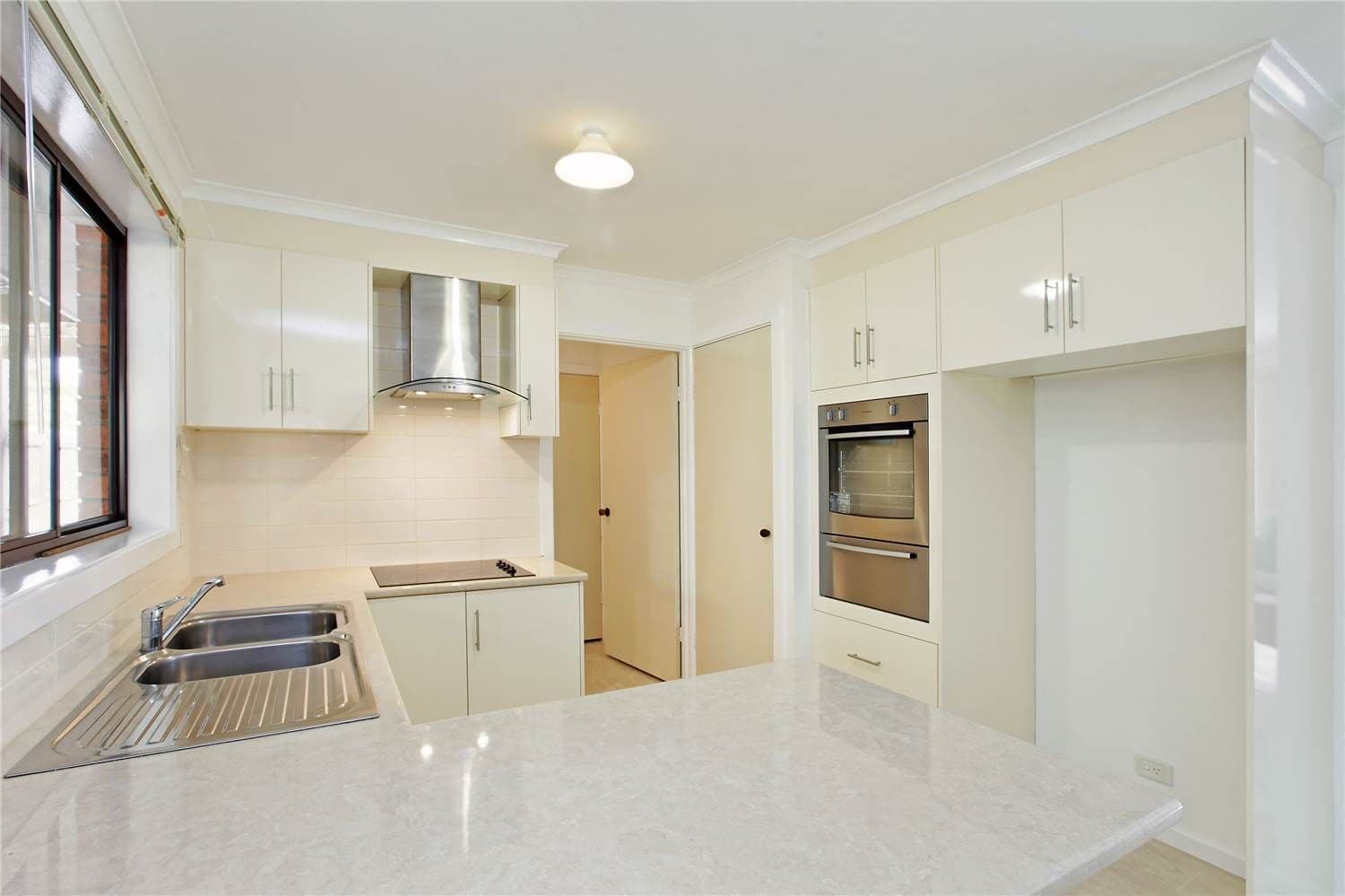 11 Enfield Close, CORIO VIC 3214, Corio - Thumbnail 2