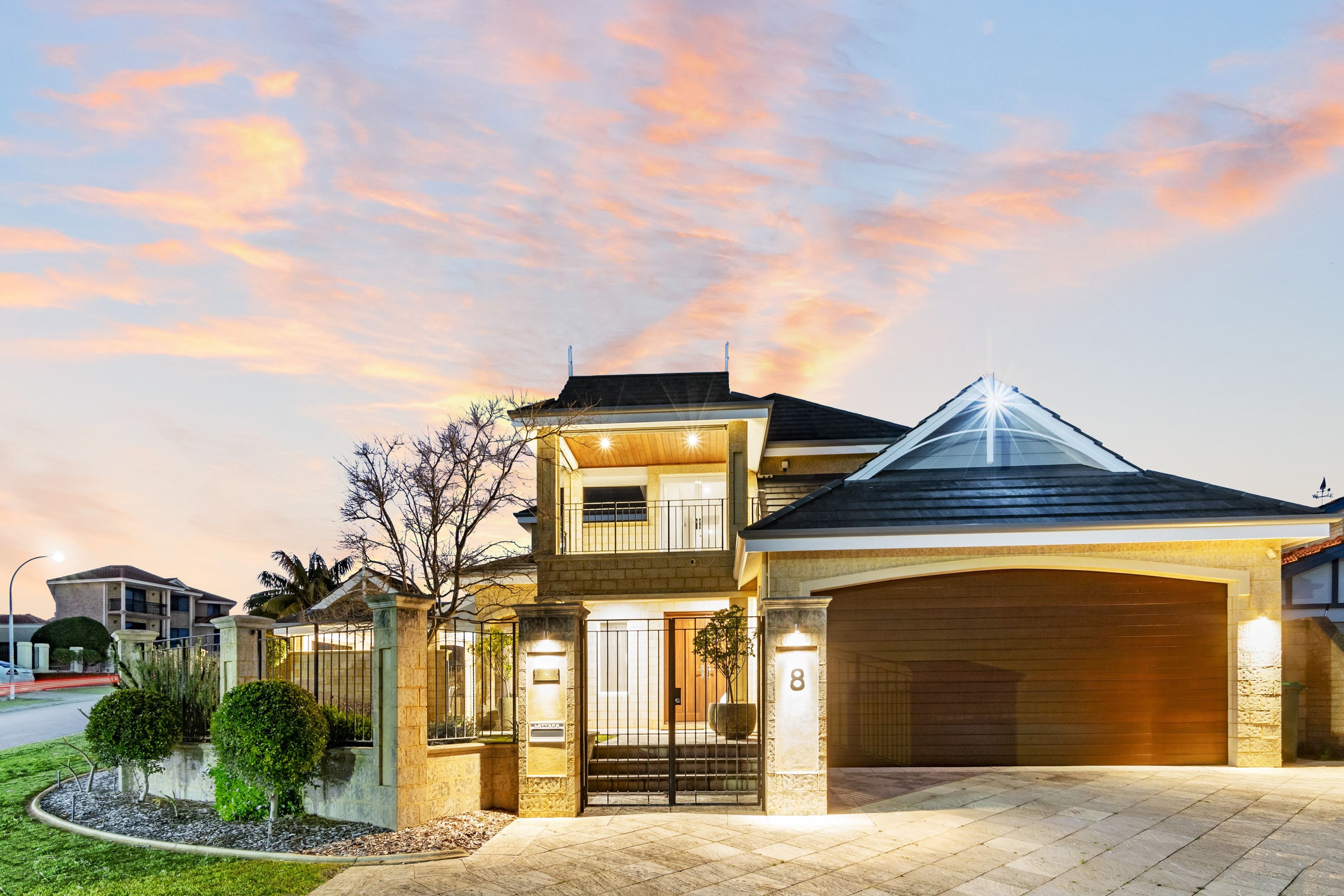 8 Minden Rise, Sorrento WA 6020, Sorrento - Thumbnail 2