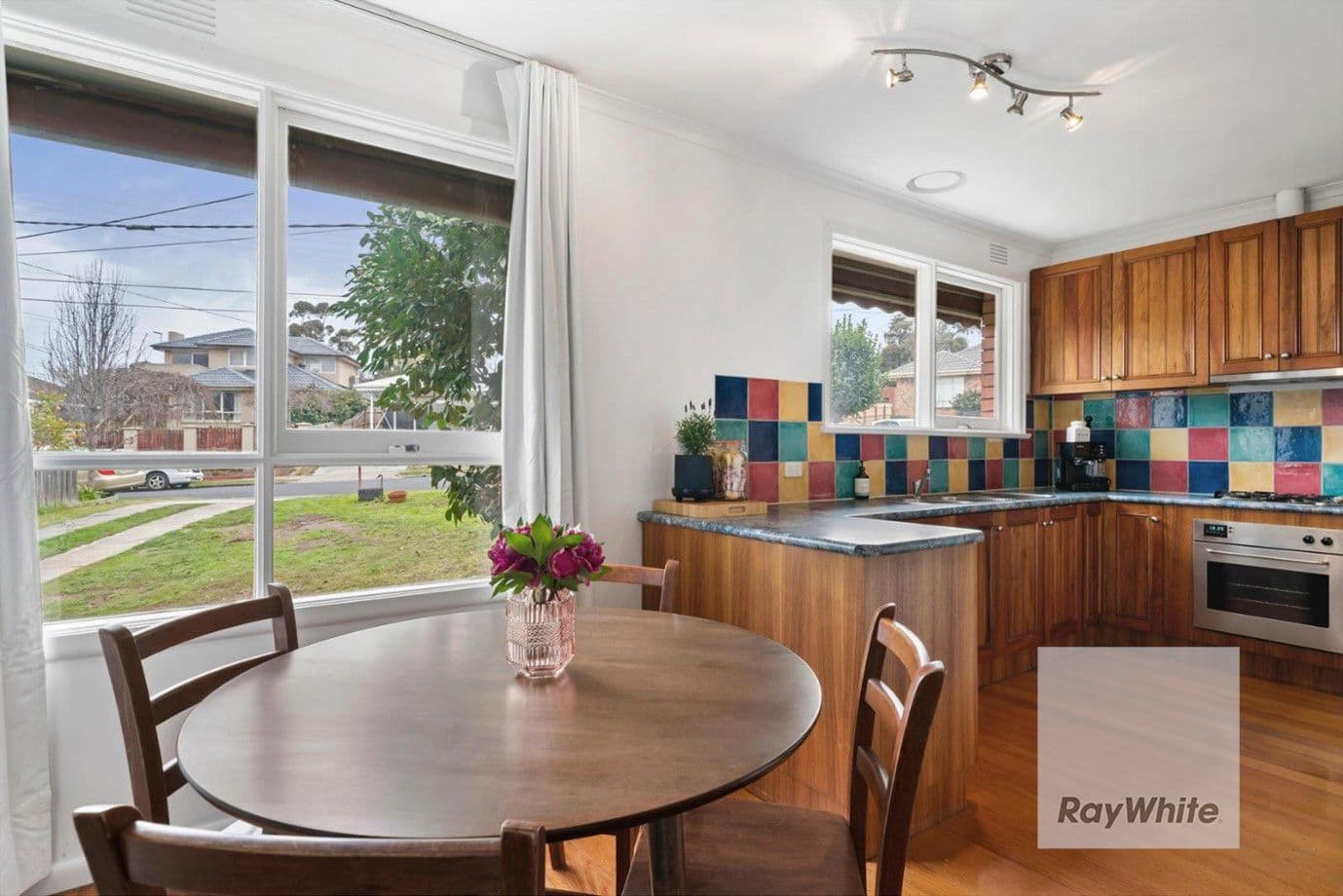 14 Regis Court, Watsonia VIC 3087, Watsonia - Thumbnail 3