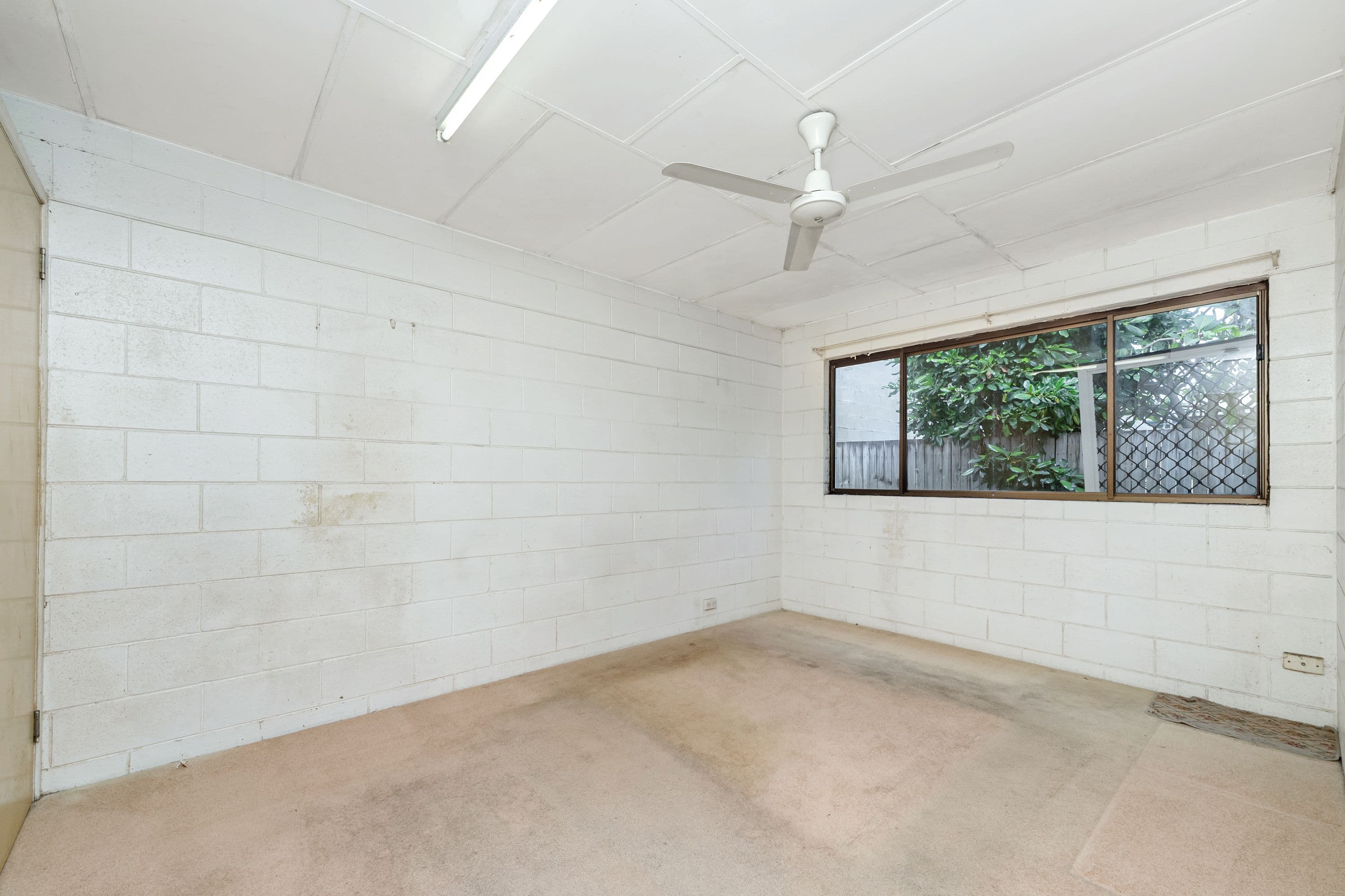 57 Livingstone Street, West End QLD 4810, West End - Thumbnail 5