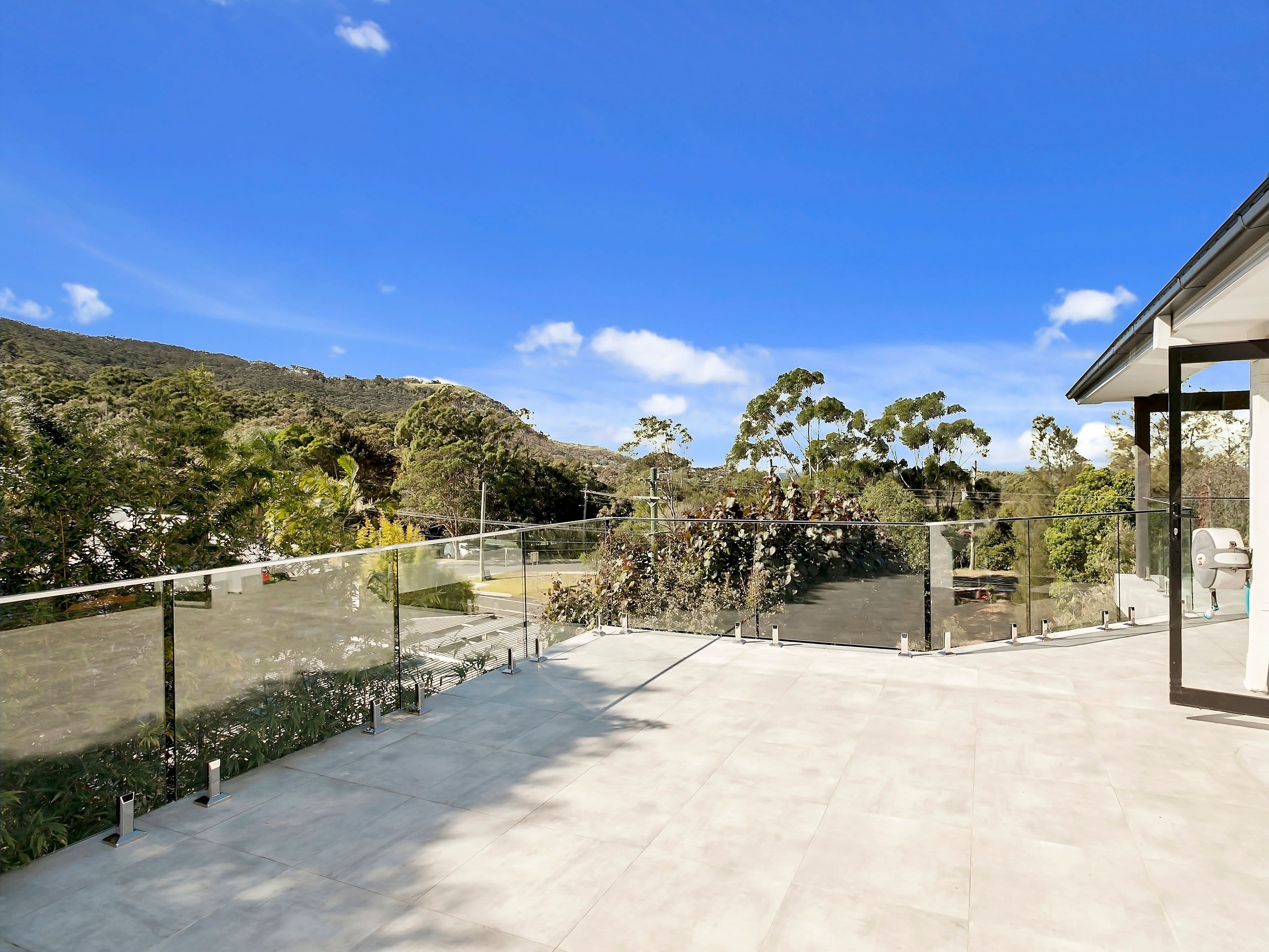 56 Lawrence Hargrave Drive, Stanwell Park - Thumbnail 2