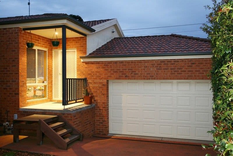 10 Royston Avenue, BERWICK VIC 3806, Berwick - Thumbnail 4