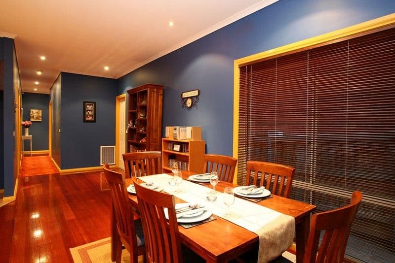 10 Royston Avenue, BERWICK VIC 3806, Berwick - Thumbnail 7