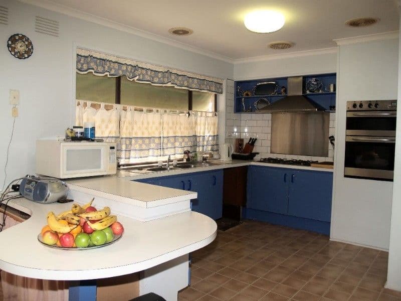 25 Club Point Drive, CHIRNSIDE PARK VIC 3116, Chirnside Park - Thumbnail 2