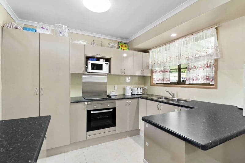 21 Rarity Street, Caboolture - Thumbnail 2