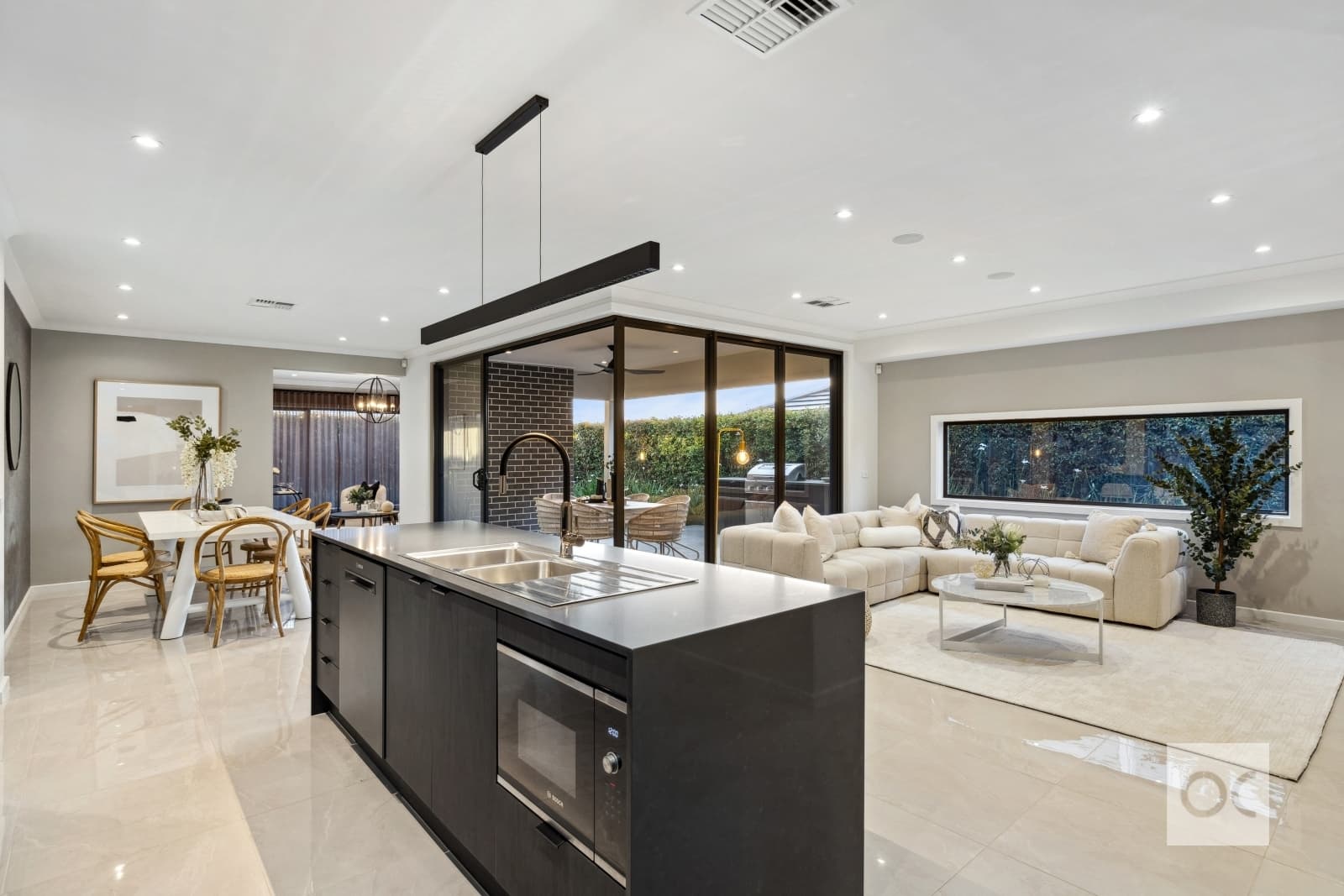 17 Espial Street, Seaford Heights - Thumbnail 2