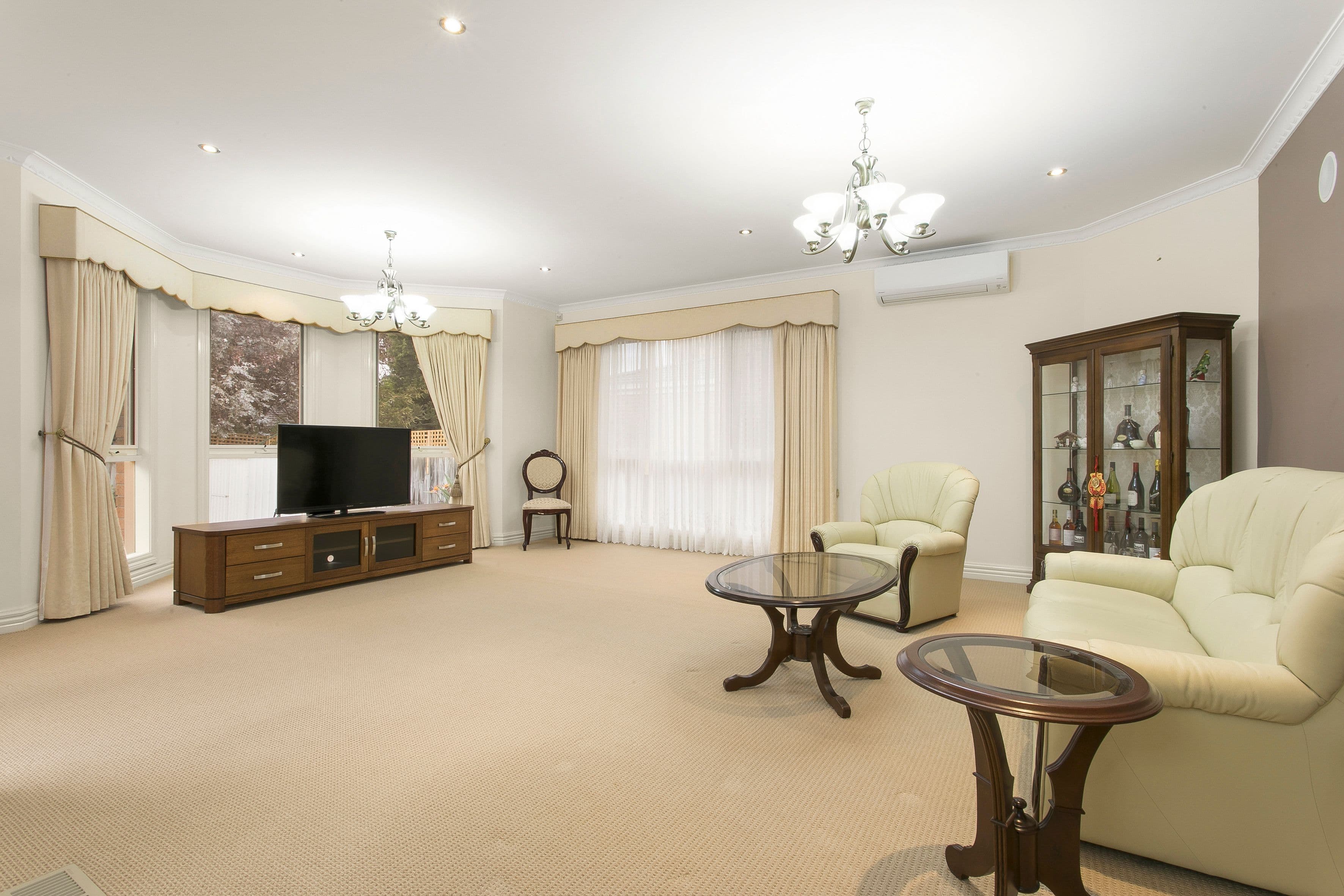17 Garrisson Drive, Glen Waverley VIC 3150, Glen Waverley - Thumbnail 3