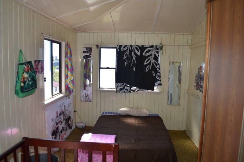 17 Scenery Street, WEST GLADSTONE QLD 4680, West Gladstone - Thumbnail 4