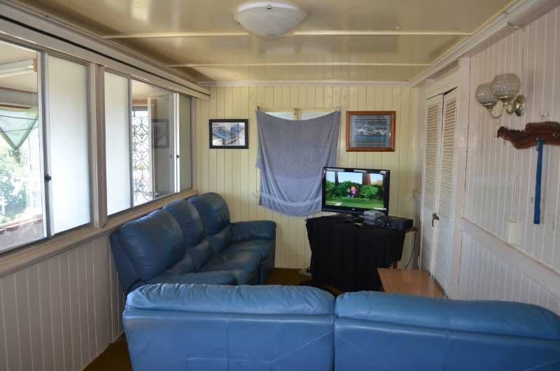 17 Scenery Street, WEST GLADSTONE QLD 4680, West Gladstone - Thumbnail 6