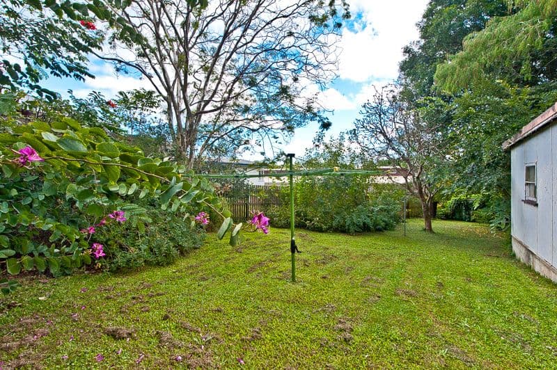94 Pangeza Street, Stafford Heights QLD 4053, Stafford Heights - Thumbnail 2
