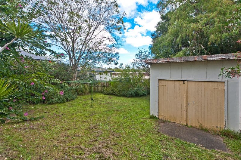 94 Pangeza Street, Stafford Heights QLD 4053, Stafford Heights - Thumbnail 3