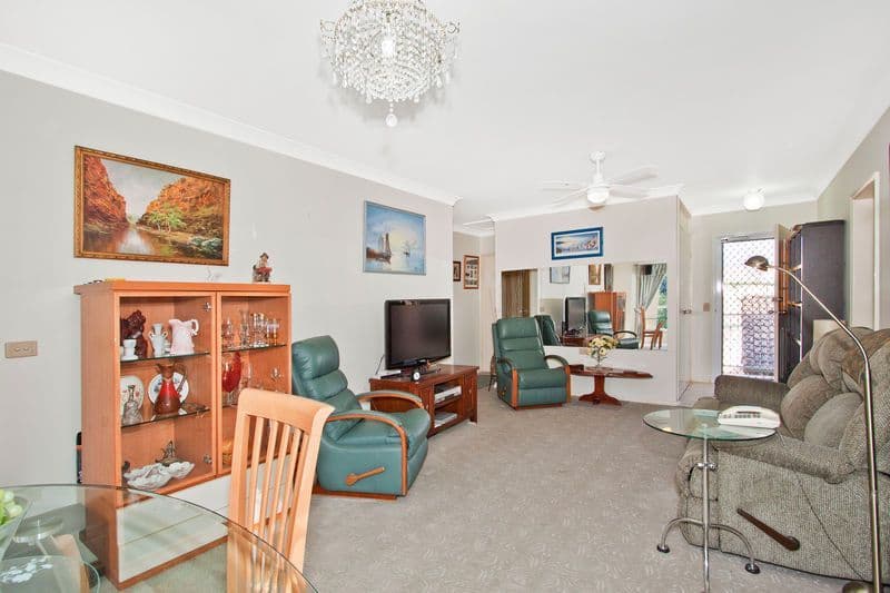 15 Lorraine, BERKELEY VALE NSW 2261, Berkeley Vale - Thumbnail 2