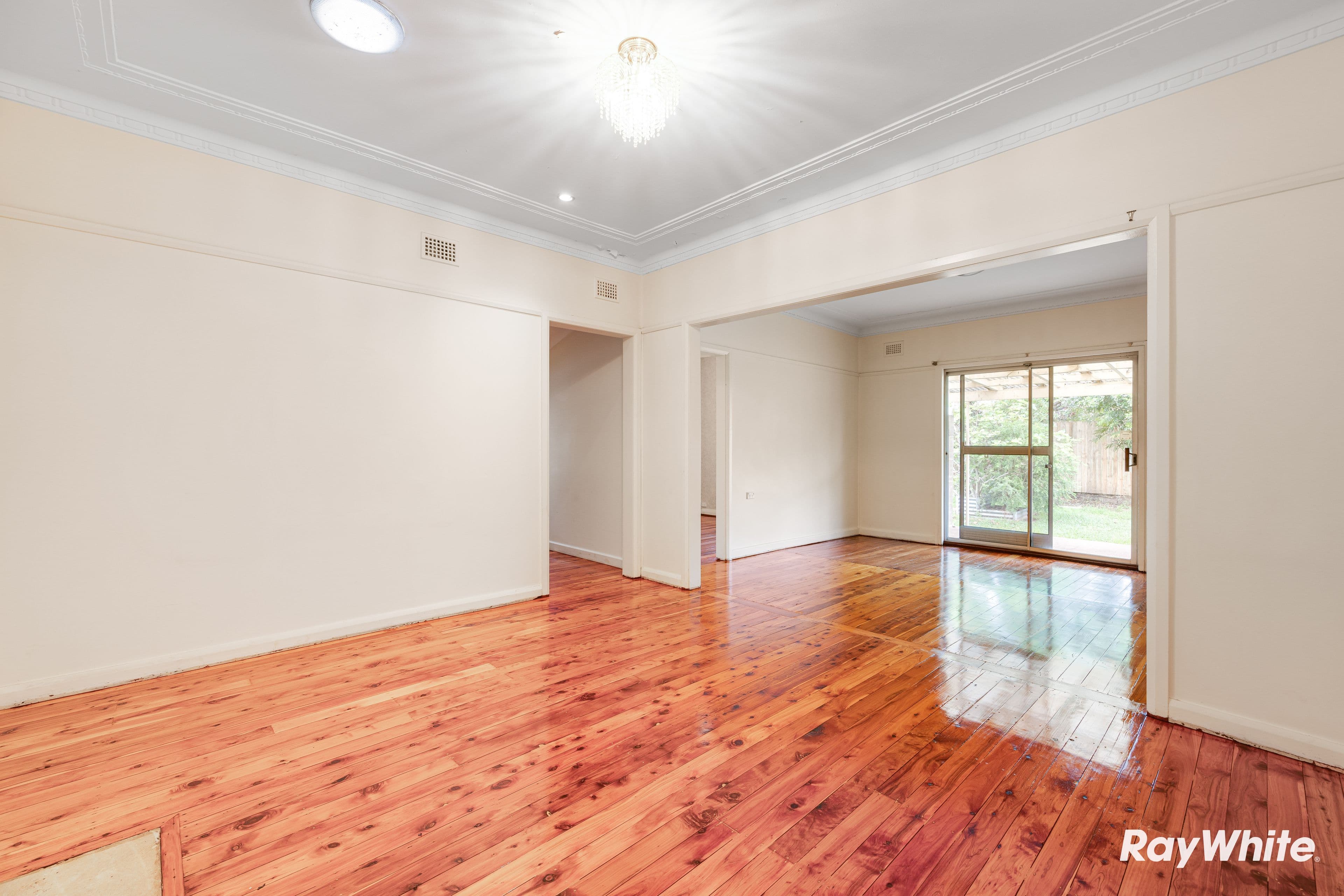 5 Lonard Avenue, Wiley Park NSW 2195, Wiley Park - Thumbnail 3
