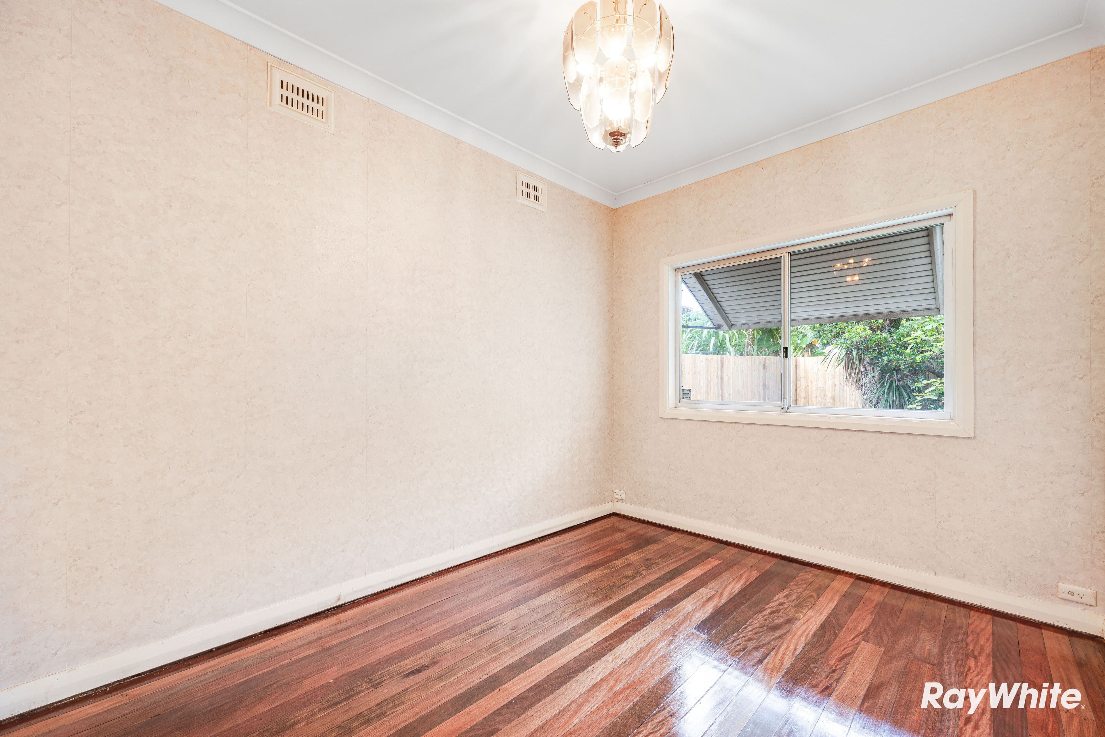 5 Lonard Avenue, Wiley Park NSW 2195, Wiley Park - Thumbnail 7