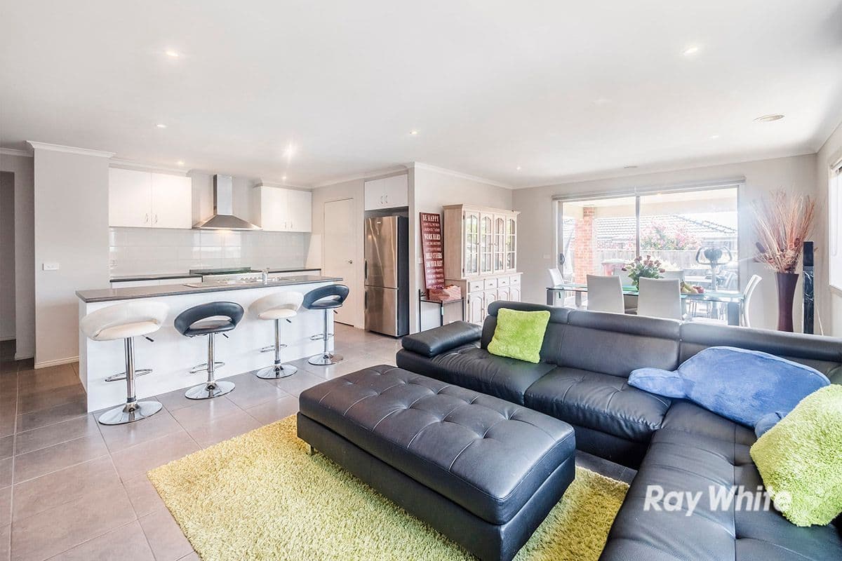 11 Stocks Drive, Cranbourne West VIC 3977, Cranbourne West - Thumbnail 4
