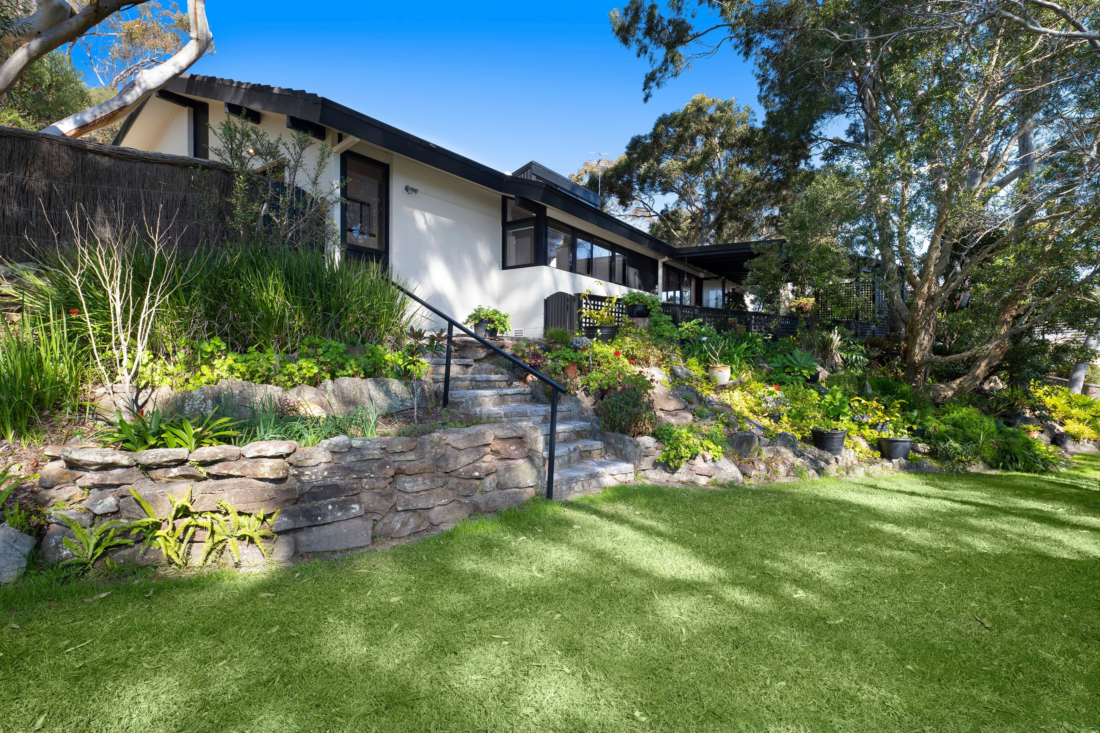 2 Kilkenny Avenue, Killarney Heights NSW 2087, Killarney Heights - Image 1