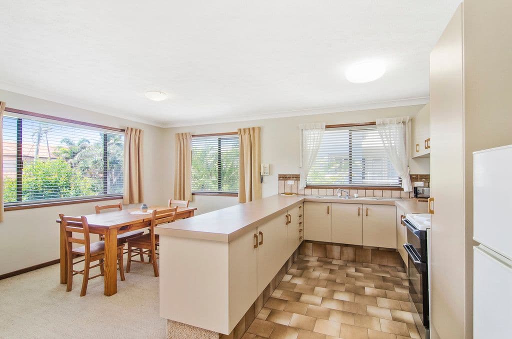 48 O'Connor Street, Tugun QLD 4224, Tugun - Thumbnail 3