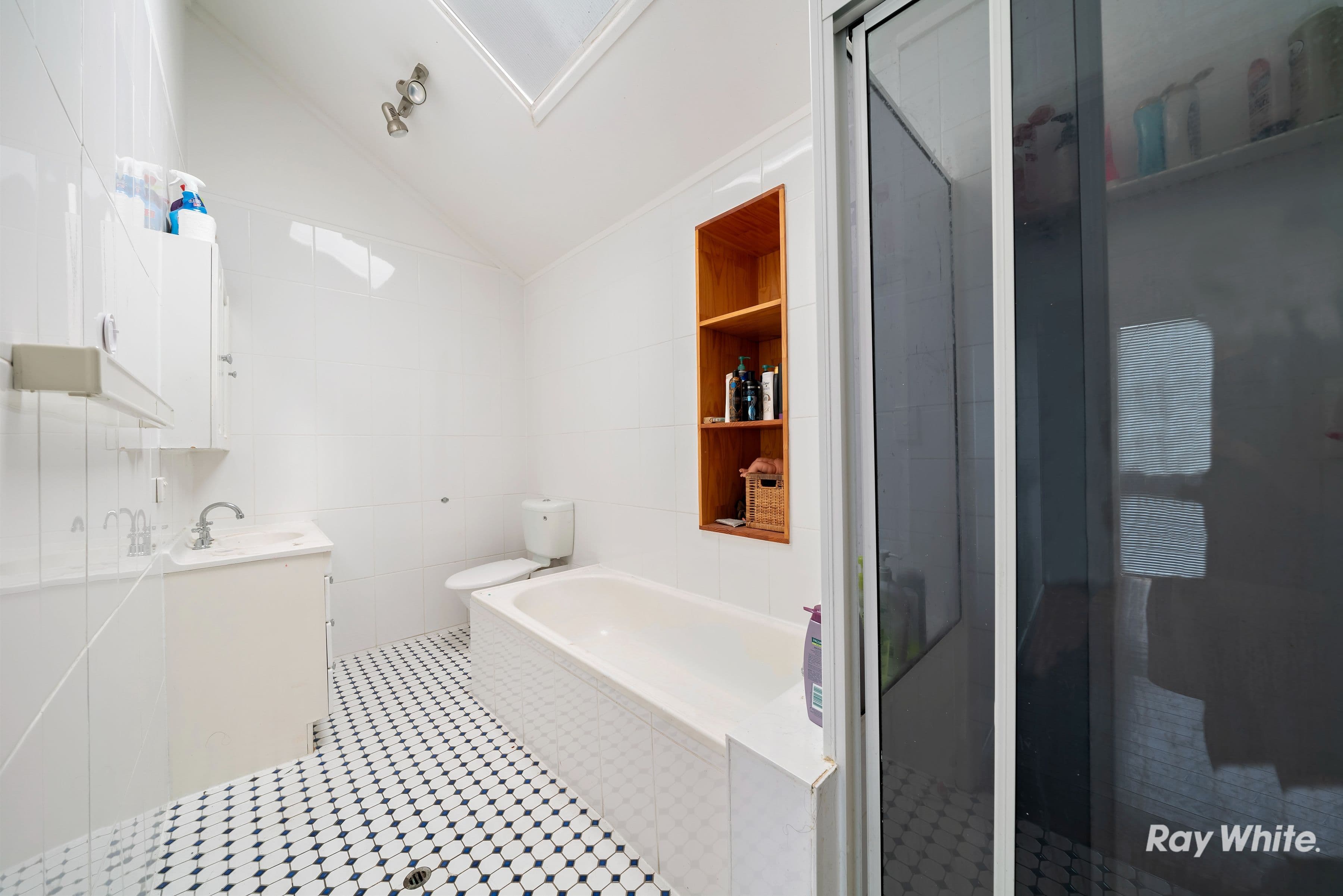 57 North Road, Woodridge QLD 4114, Woodridge - Thumbnail 7