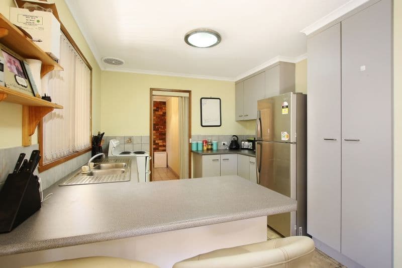 5 La Fontaine Avenue, Lavington NSW 2641, Lavington - Thumbnail 2