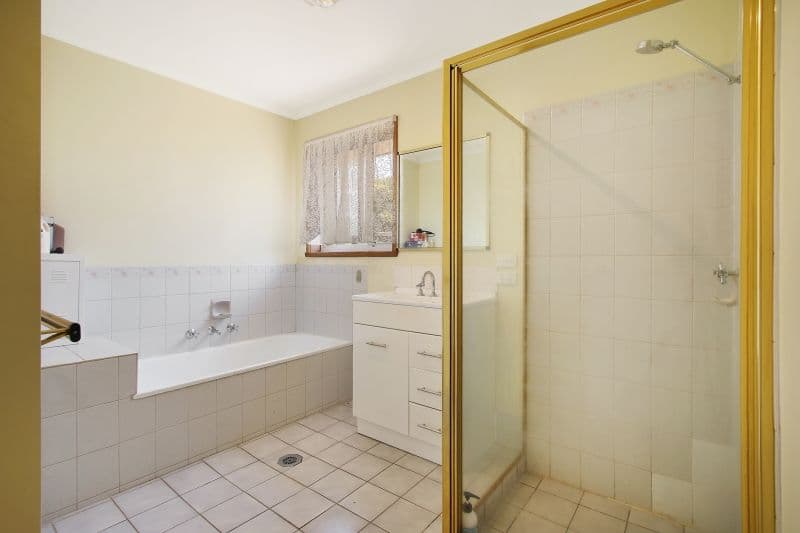 5 La Fontaine Avenue, Lavington NSW 2641, Lavington - Thumbnail 5