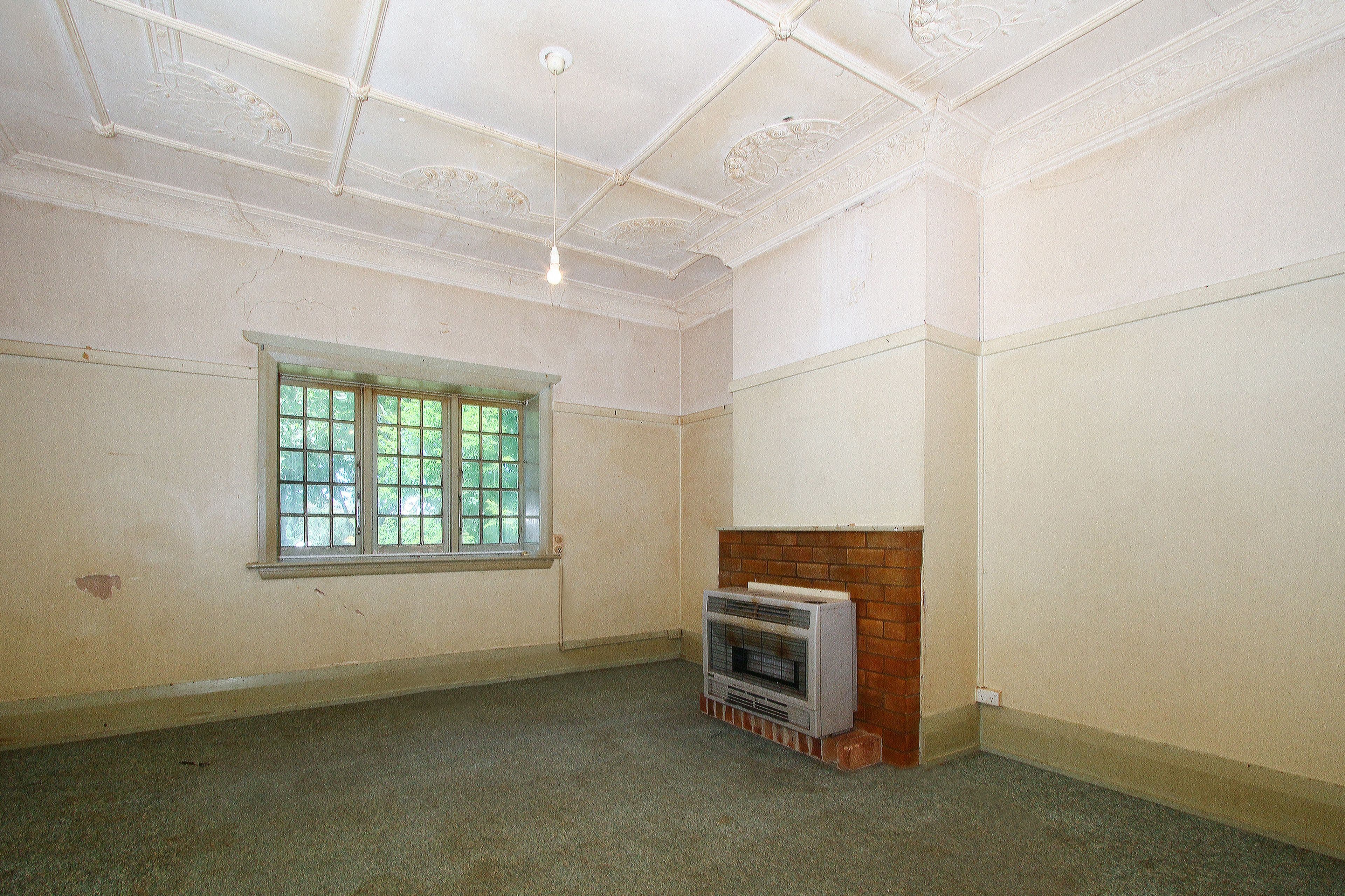 1 Bradley Street, Goulburn - Thumbnail 2