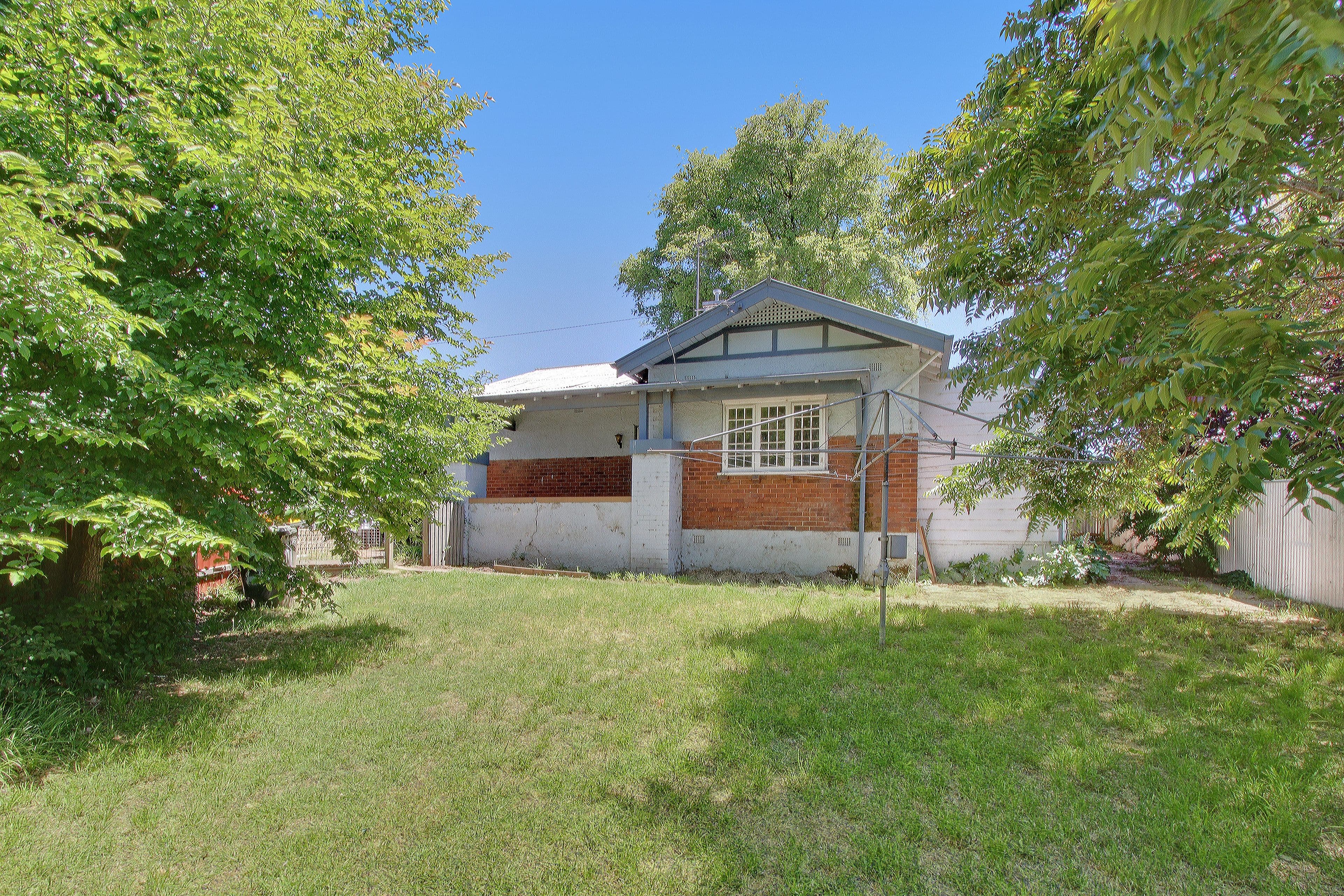 1 Bradley Street, Goulburn - Thumbnail 6