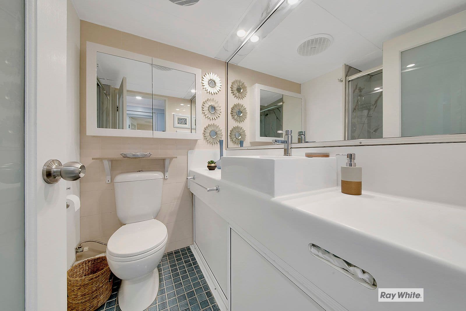 31 Springfield Avenue, Coolum Beach, Coolum Beach - Thumbnail 8