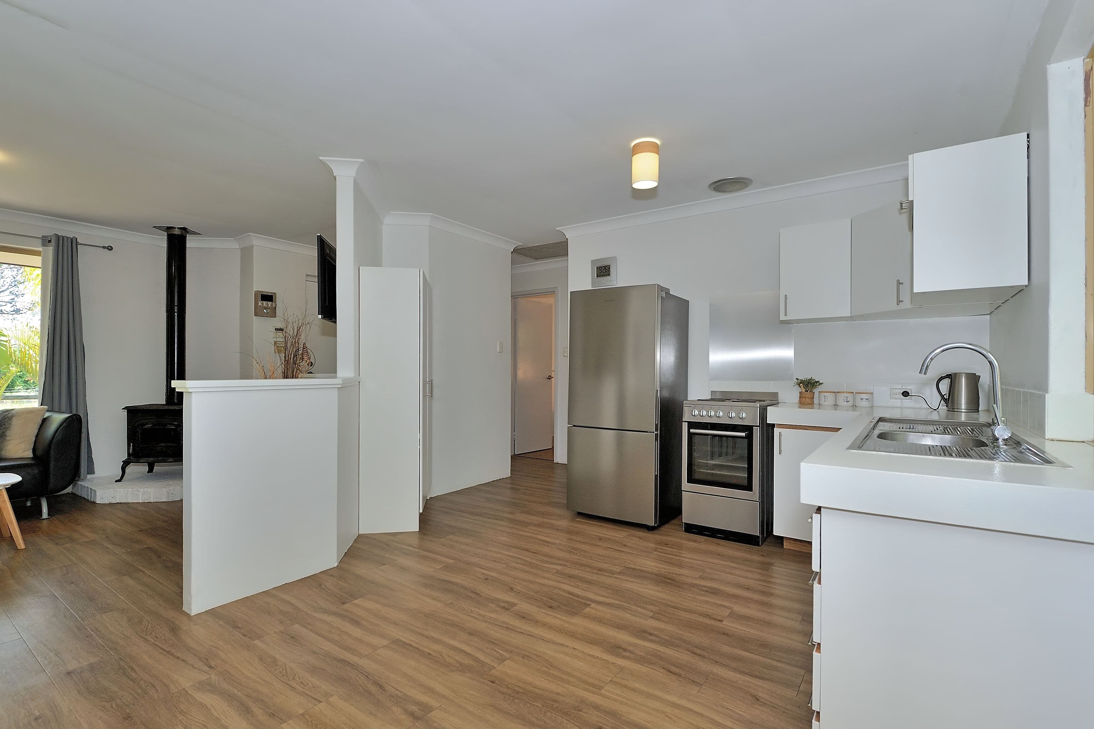 44 Ashley Street, West Footscray - Thumbnail 4